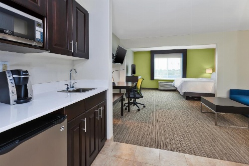 Holiday Inn Express & Suites - Effingham image 1