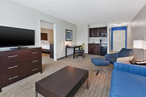 Holiday Inn Express & Suites - Effingham image 11