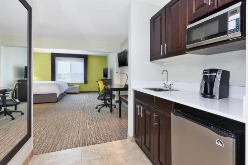 Holiday Inn Express & Suites - Effingham image 13