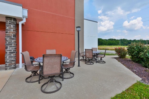 Holiday Inn Express & Suites - Effingham image 16