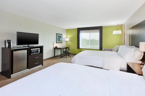 Holiday Inn Express & Suites - Effingham image 17