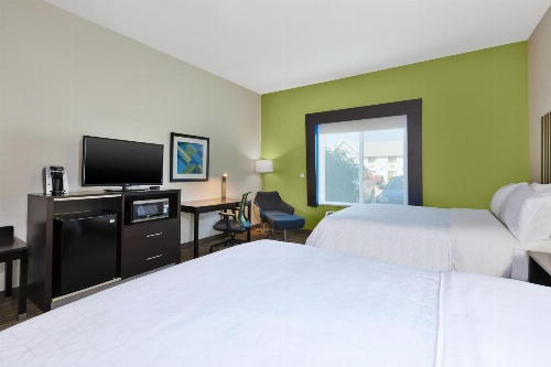Holiday Inn Express & Suites - Effingham image 2