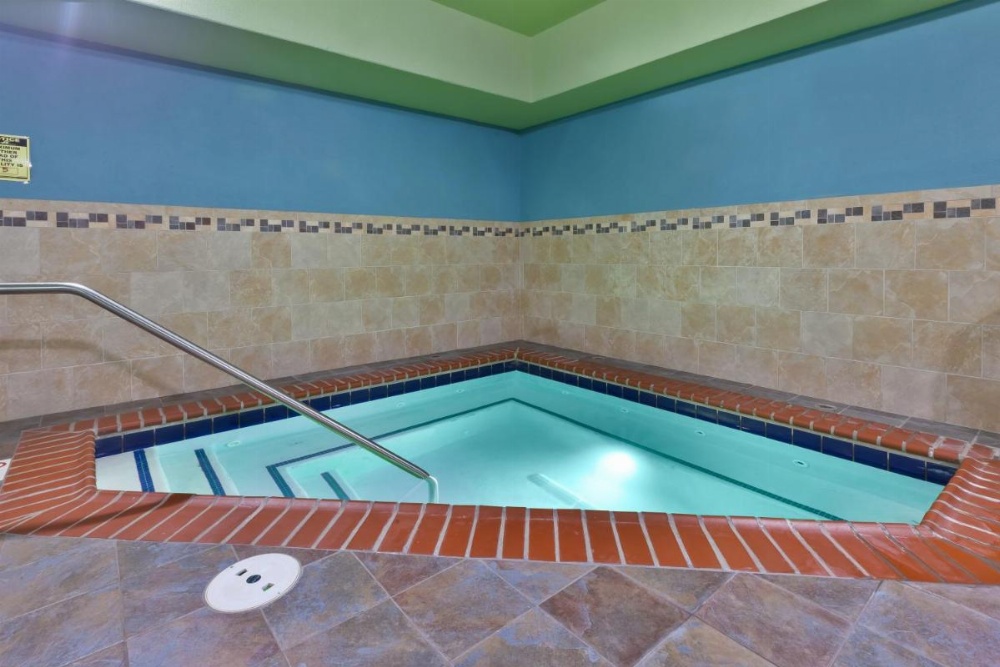 Holiday Inn Express & Suites - Effingham Image 26