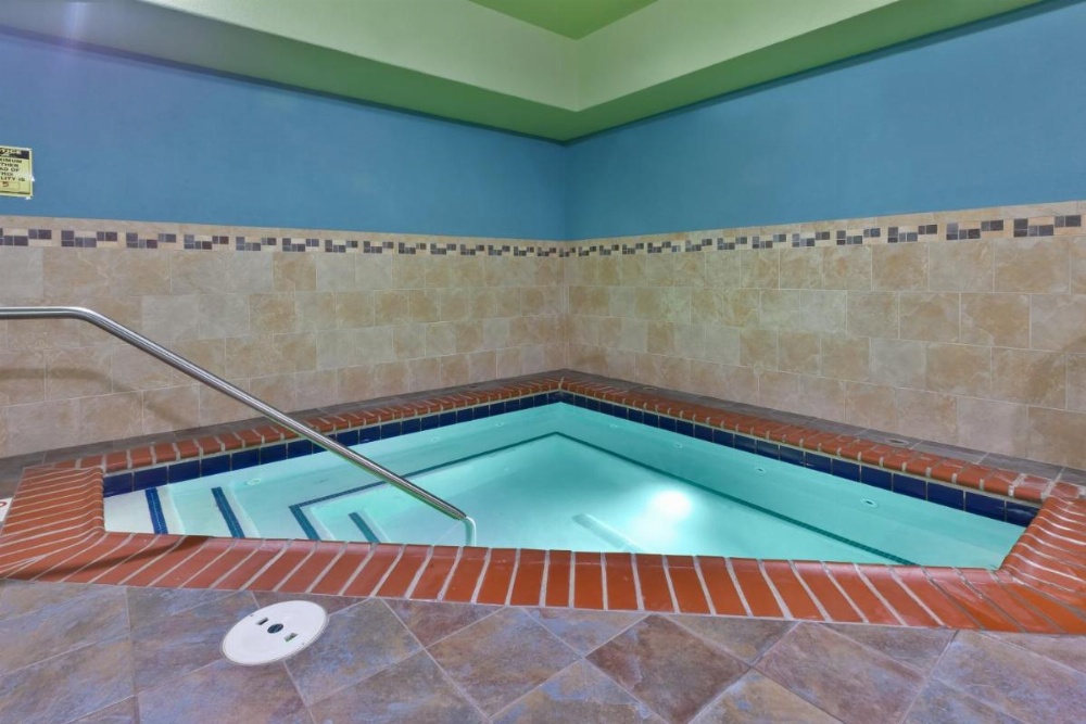 Holiday Inn Express & Suites - Effingham Image 35