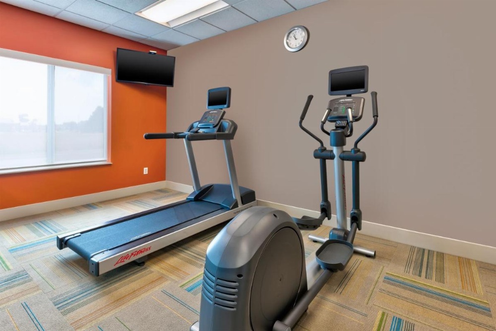 Holiday Inn Express & Suites - Effingham Image 7